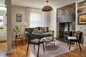 Finest Retreats - Bwthyn Llechi, Slate Cottage
